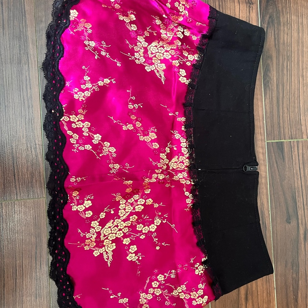Tripp NYC Black and Pink Skirt - Picture 2 of 3